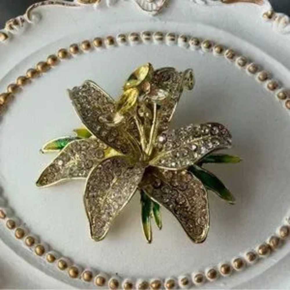 Gold and Green Floral Brooch
